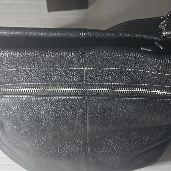 Coach - Picture 3 of 8